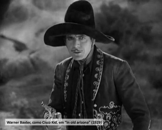 FORAS DA LEI: O estereótipo latino continua com o advento do cinema falado. Uma pequena mudança ocorre com o surgimento da série de filmes Cisco Kid, produzida entre os anos 1930 e 1940, em que o personagem principal é uma espécie de latino evoluído, (interpretado por um ator americano) mais galante. Mas o próprio Cisco Kid luta contra bandidos atrapalhados, preguiçosos e fracos - seus conterrâneos. FORAS DA LEI: O estereótipo latino continua com o advento do cinema falado. Uma pequena mudança ocorre com o surgimento da série de filmes Cisco Kid, produzida entre os anos 1930 e 1940, em que o personagem principal é uma espécie de latino evoluído, (interpretado por um ator americano) mais galante. Mas o próprio Cisco Kid luta contra bandidos atrapalhados, preguiçosos e fracos - seus conterrâneos.