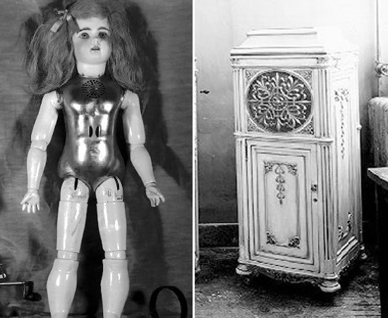 OUTRAS INVENÇÕES - Embora nem todas as invenções tenham sido criadas somente por Thomas Edison, foi o nome do cientista que apareceu nos créditos de mais de duas mil patentes. Ele foi o responsável pelo Fluoroscópio (equipamento que mostra em tempo real o funcionamento do organismo de uma pessoa, baseado em uma fonte de raios-X e em uma tela fluorescente), pelo ditafone (engenhoca que gravava mensagens de voz), pelo telefone de parede e pela caneta copiadora pneumática (inspiração para as canetas de tatuagem). Além disso, Edison melhorou a máquina de escrever e criou o separador de minério de ferro magnético, o medidor de energia elétrica, a bateria de carros elétricos, curiosos móveis de concreto (dir.) e até bonecas falantes (esq.). OUTRAS INVENÇÕES - Embora nem todas as invenções tenham sido criadas somente por Thomas Edison, foi o nome do cientista que apareceu nos créditos de mais de duas mil patentes. Ele foi o responsável pelo Fluoroscópio (equipamento que mostra em tempo real o funcionamento do organismo de uma pessoa, baseado em uma fonte de raios-X e em uma tela fluorescente), pelo ditafone (engenhoca que gravava mensagens de voz), pelo telefone de parede e pela caneta copiadora pneumática (inspiração para as canetas de tatuagem). Além disso, Edison melhorou a máquina de escrever e criou o separador de minério de ferro magnético, o medidor de energia elétrica, a bateria de carros elétricos, curiosos móveis de concreto (dir.) e até bonecas falantes (esq.).