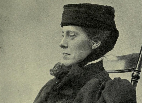 Mary Kingsley passou a vida escrevendo e viajando. Os trabalhos dela tiveram um tremendo impacto na forma como a sociedade europeia enxergava a África e o imperialismo britânico. Mary Kingsley passou a vida escrevendo e viajando. Os trabalhos dela tiveram um tremendo impacto na forma como a sociedade europeia enxergava a África e o imperialismo britânico.