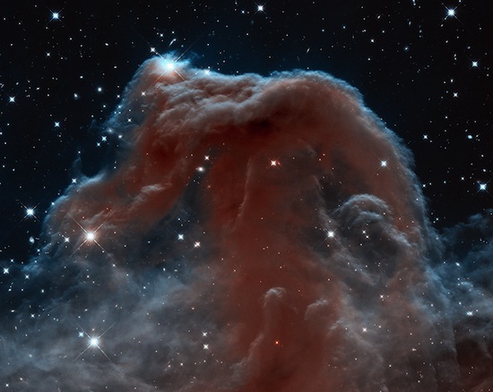 Essa nuvem de poeira interestelar foi formada por ventos estelares e radiação. A foto foi tirada pelo telescópio espacial Hubble. Essa nuvem de poeira interestelar foi formada por ventos estelares e radiação. A foto foi tirada pelo telescópio espacial Hubble.