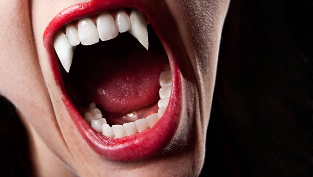 Quanto tempo levaria para um vampiro tomar seu sangue?