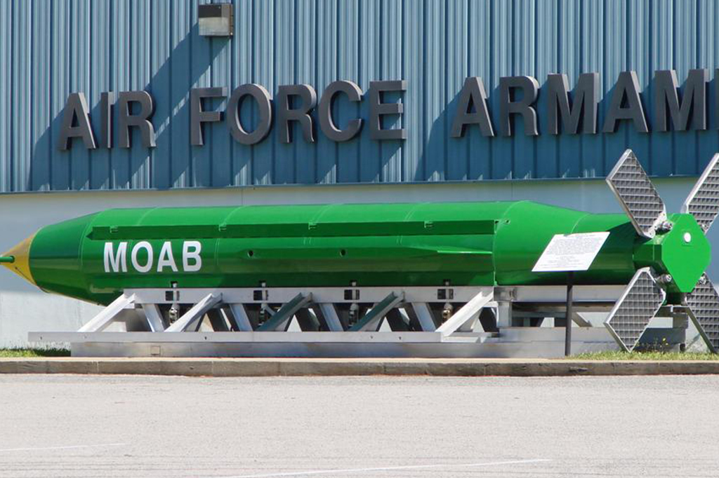 Como funciona a MOAB – a mãe de todas as bombas
