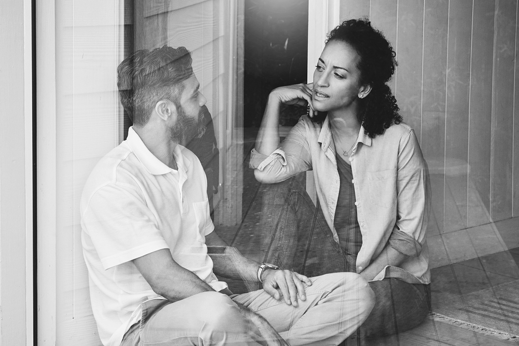 “Gosto de meninos e meninas. Preciso contar para minha noiva?”