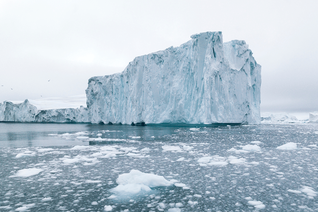 Geleiras derretidas mudam equilíbrio gravitacional do oceano