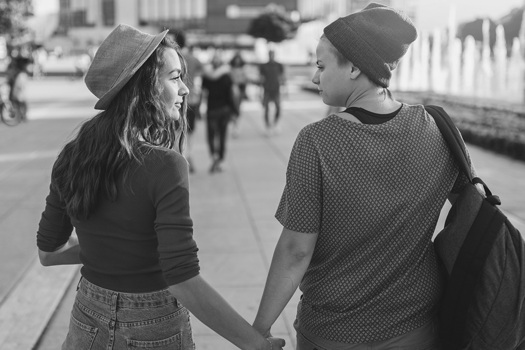 “Namoro há 5 anos e não traio mais a minha namorada. Só que agora estou caindo em tentação de novo”