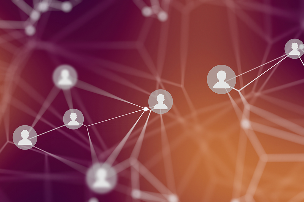 Dados de 50 milhões de usuários do Facebook foram usados para eleger Donald Trump