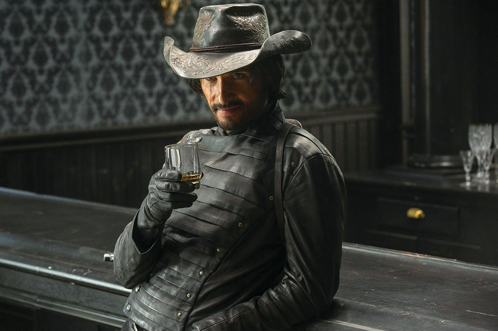 Conversamos com Rodrigo Santoro sobre a segunda temporada de “Westworld”