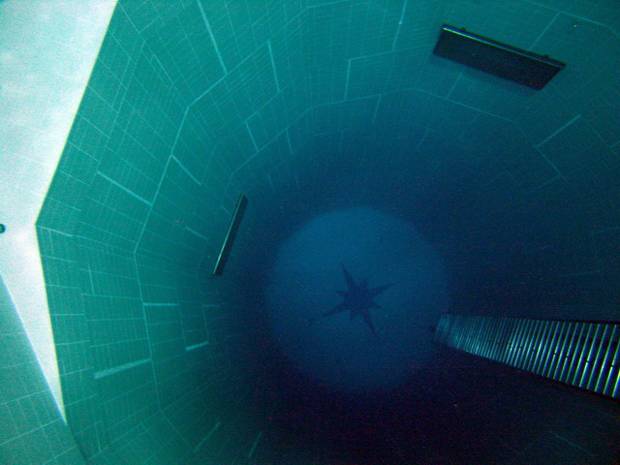 Qual é a piscina mais funda do mundo?