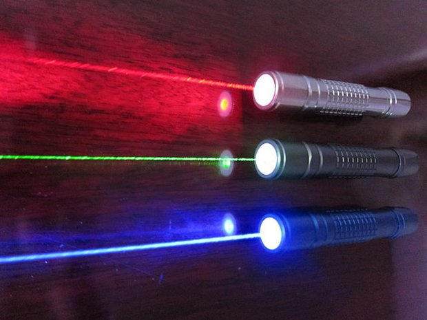 Como funciona o raio laser?