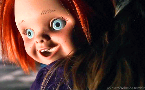 Boneco assassino aterroriza família em “A Maldição de Chucky”