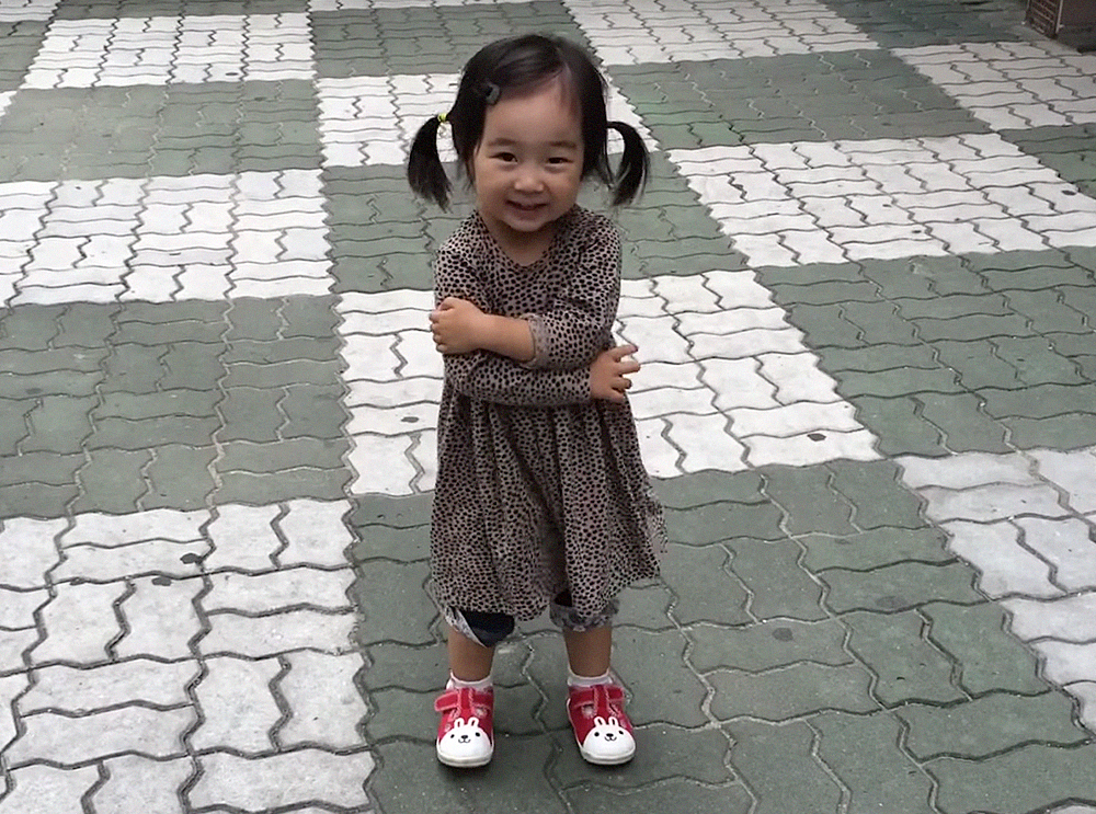 Todo o mau humor do mundo acaba com estes tênis hilários