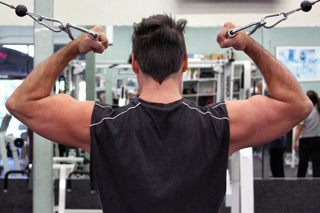 Homens bombados preferem sociedades desiguais – mesmo quando são pobres