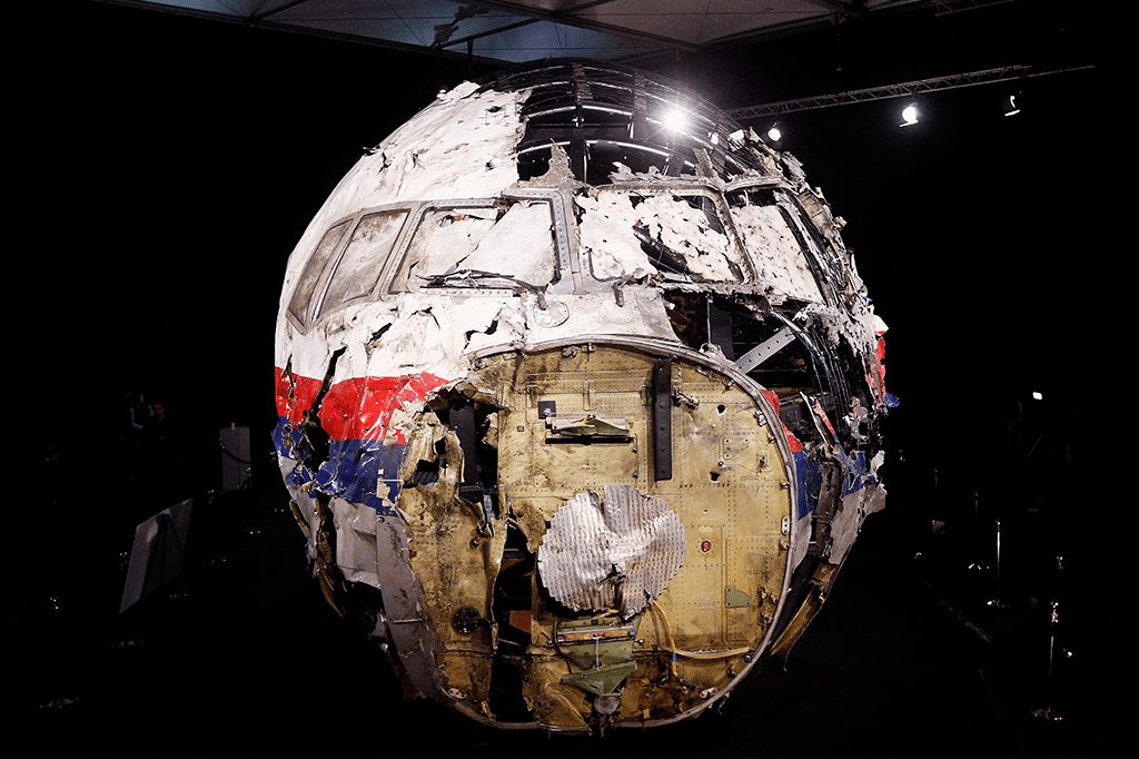 A história por trás da queda do voo MH17