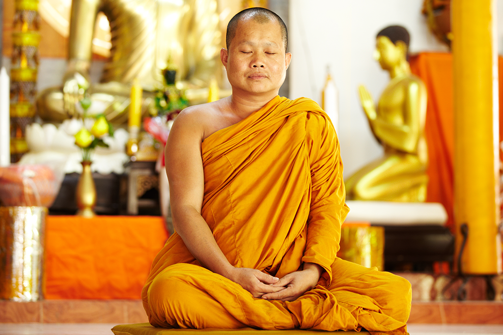 Por que monges raspam a cabeça?