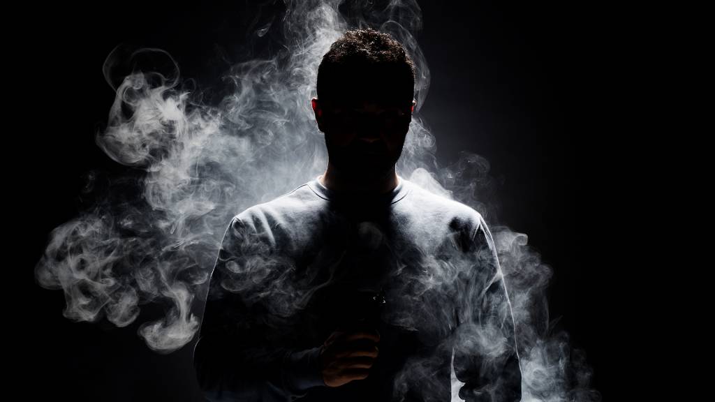 EUA registram primeira morte associada ao uso de cigarro eletrônico