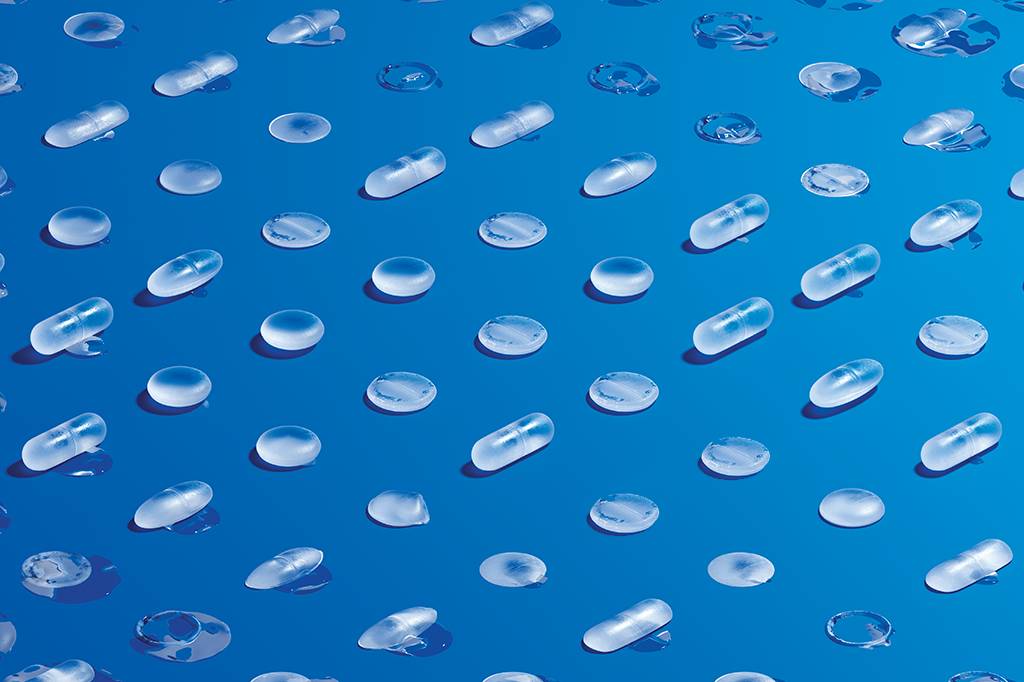 Há mais de 150 remédios sendo testados contra a Covid-19. Alguns têm avançado – uma combinação de antivirais apresenta os resultados mais promissores.