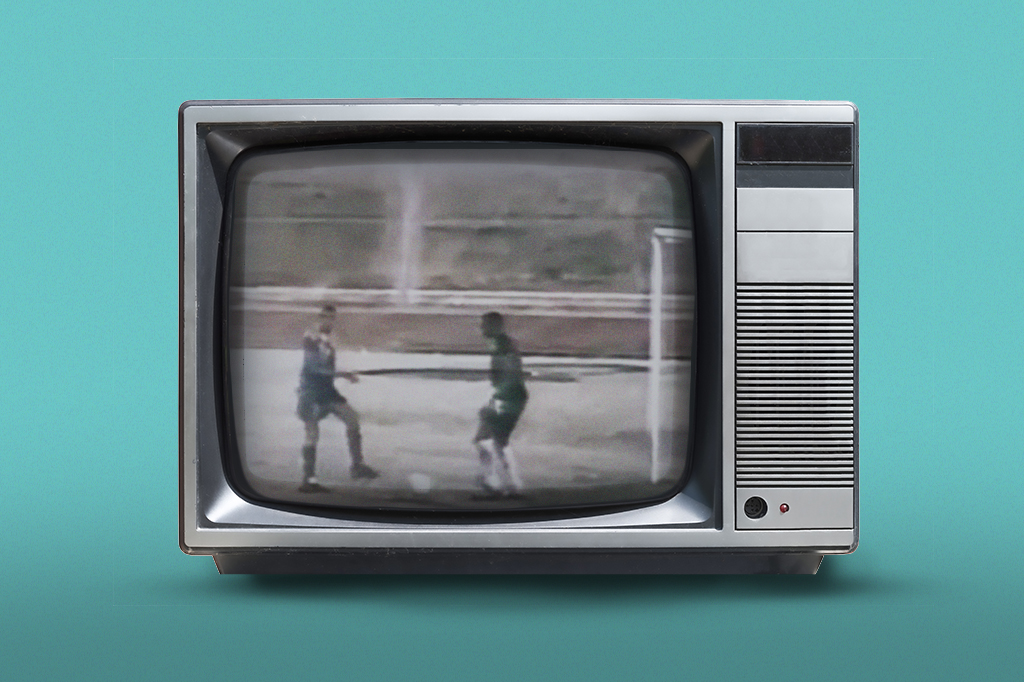 O curioso caso do time que precisou marcar um gol contra para se classificar