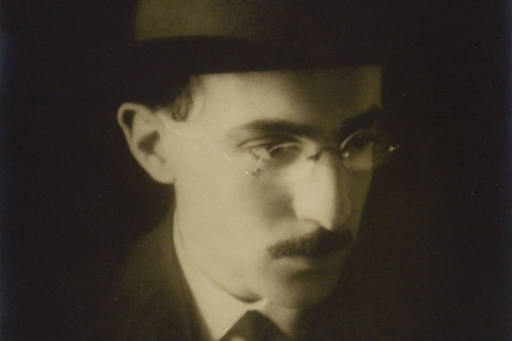 Classificador usa IA para diferenciar heterônimos de Fernando Pessoa