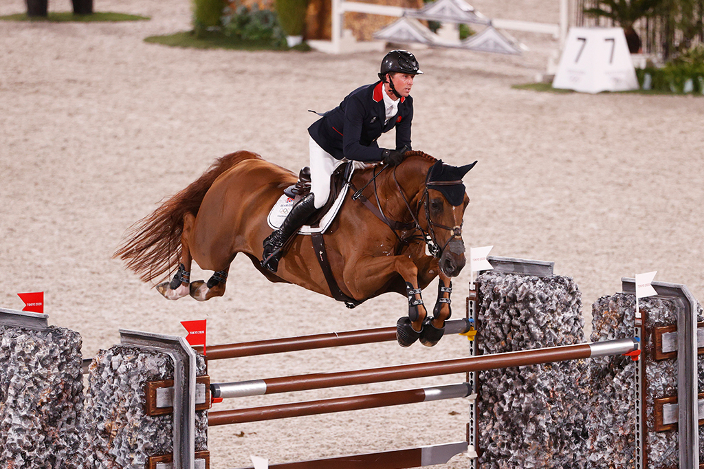 Os cavaleiros levam seus cavalos para as Olimpíadas? Eles vão de avião?