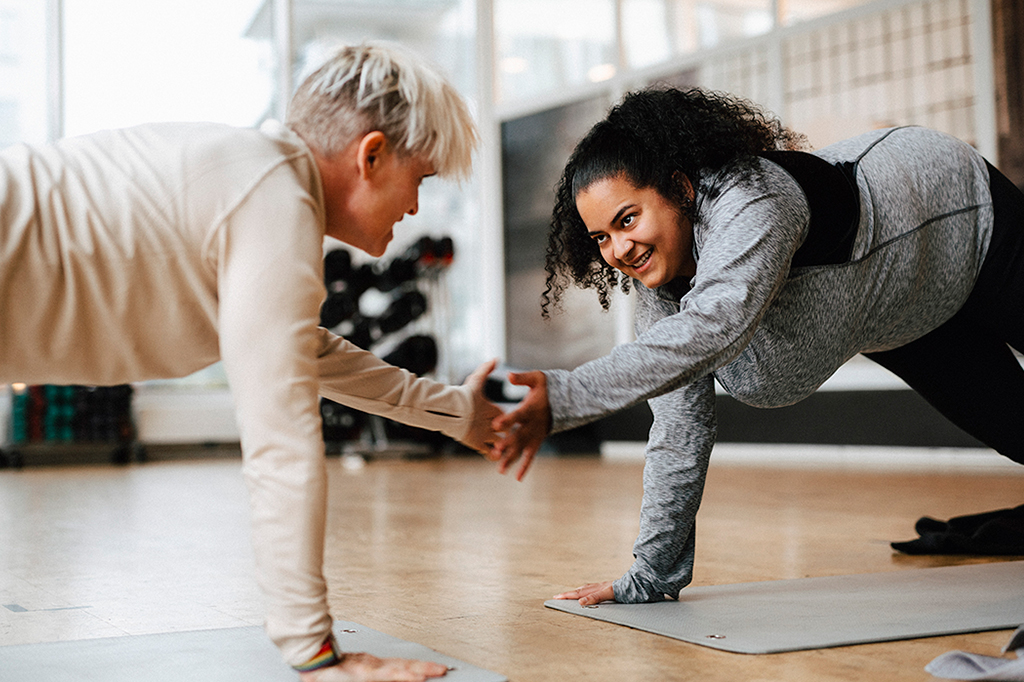 Exercício físico deve ser principal abordagem para tratar depressão e ansiedade, defende estudo