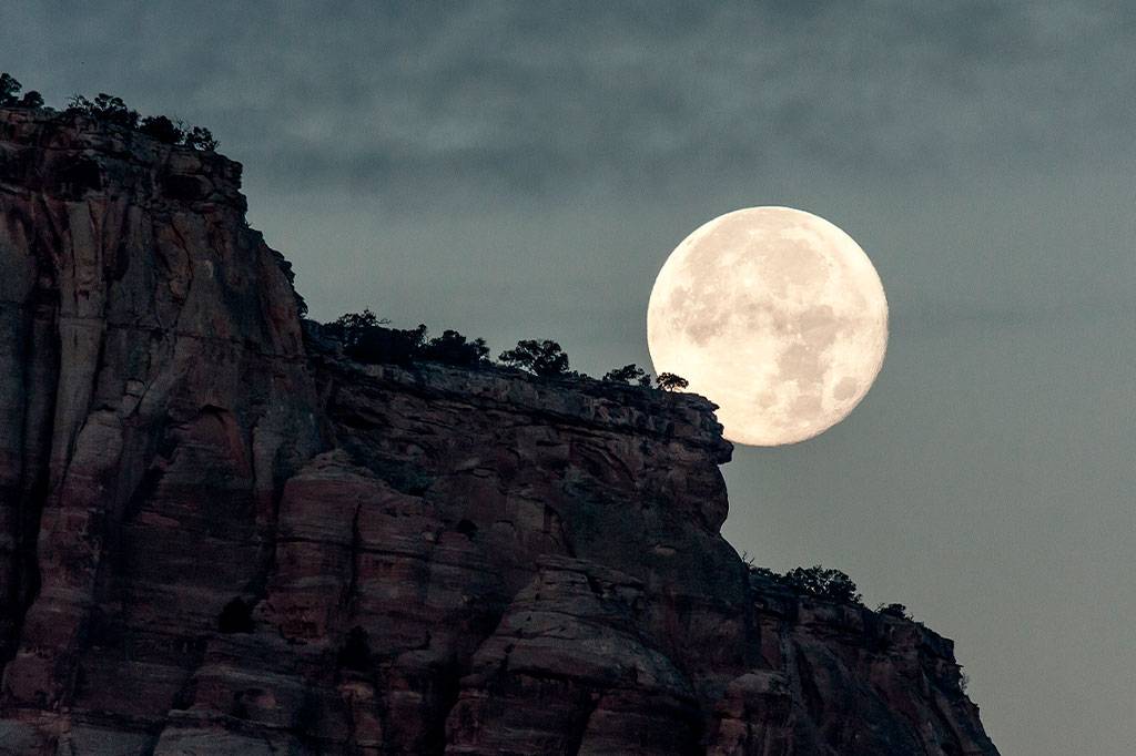 Lua azul do dia 30 será a maior Superlua do ano