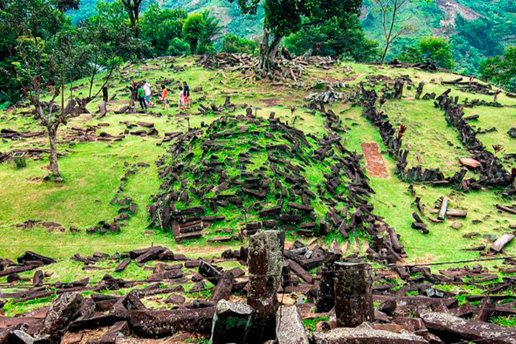 Gunung Padang