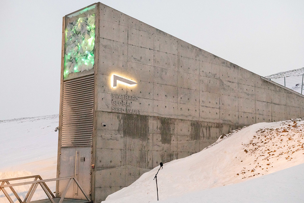1501-super-site3(1) Cerimônia de depósito do Svalbard Global Seed Vault
