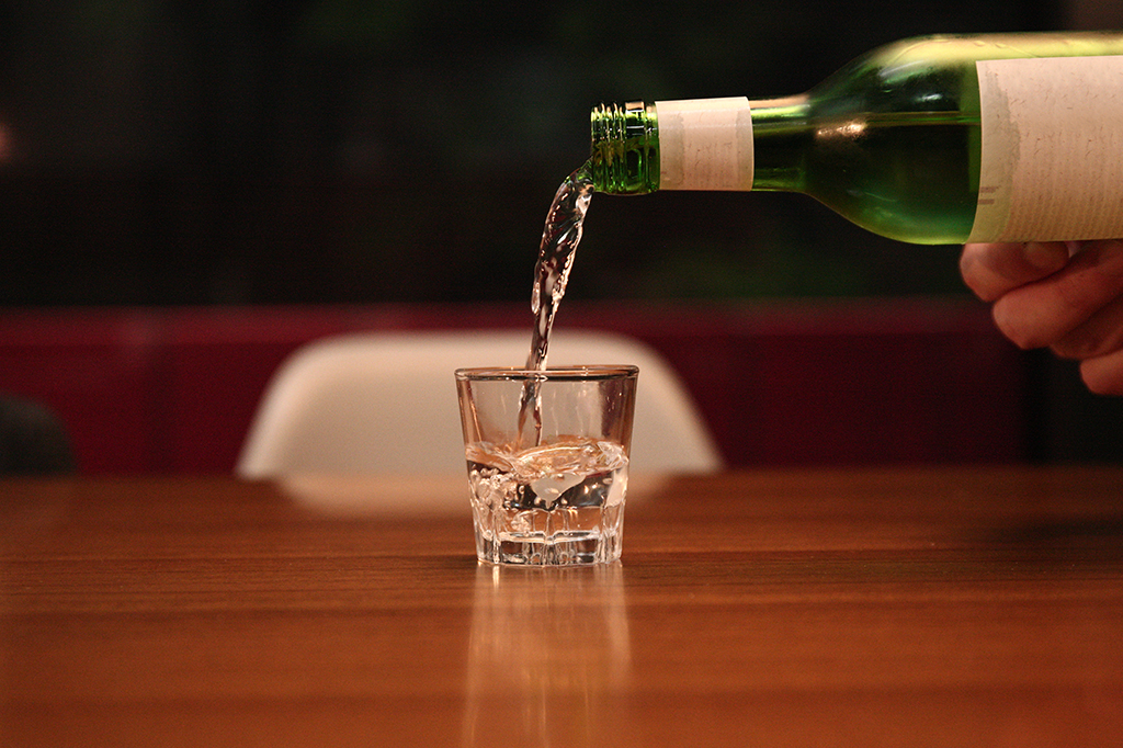 Como funciona um teste de detecção de metanol na bebida alcoólica?