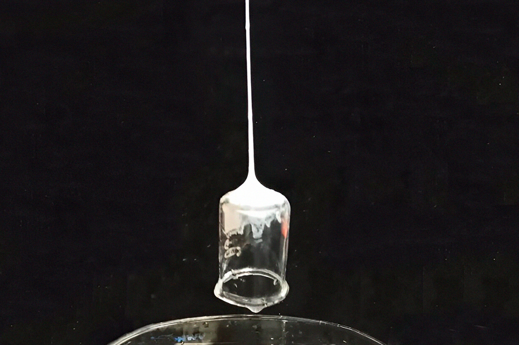 Cientistas recriam a tecnologia do lançador de teia do Homem-Aranha