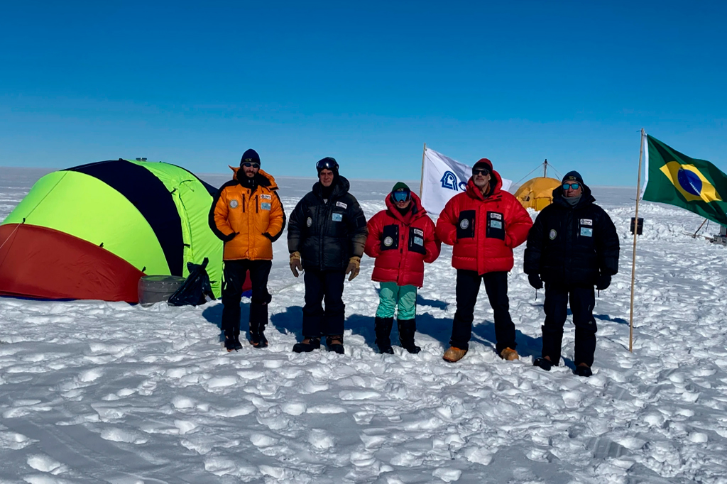 Brasil lidera expedição internacional que dará a volta na Antártica