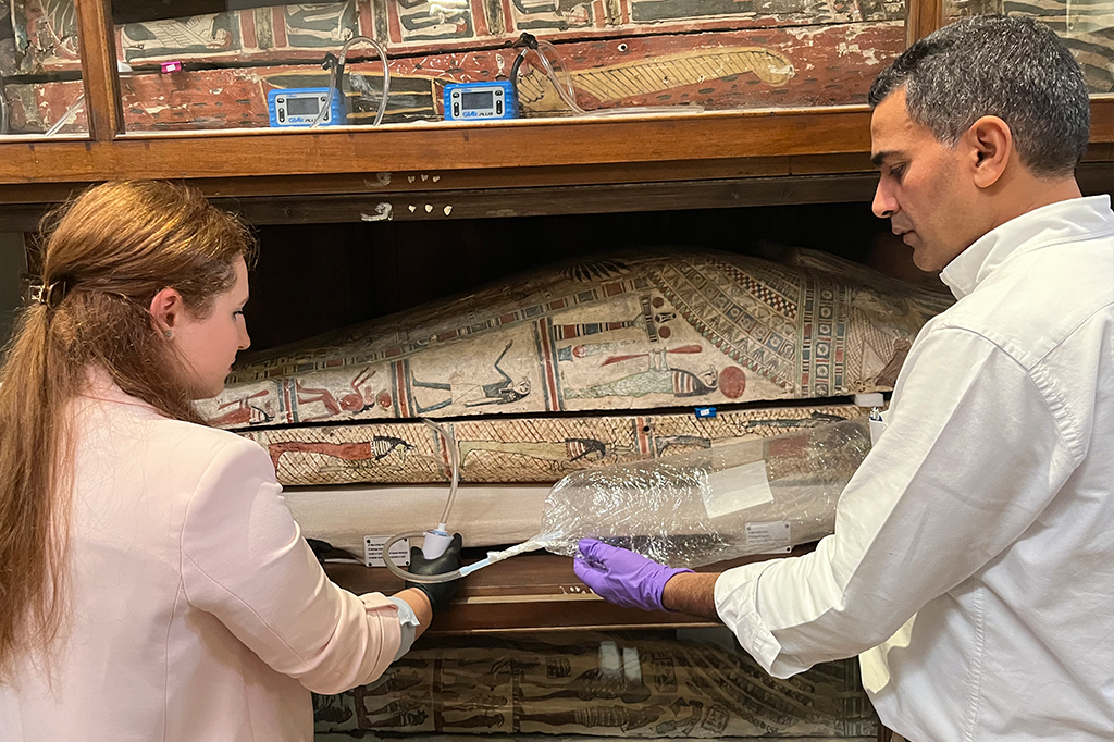 Laranja, flores e incenso: pesquisa analisa cheiro das múmias egípcias