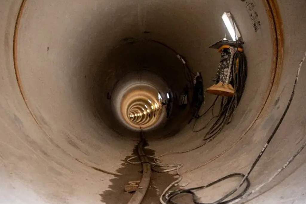 Fotografia do túnel Kalvebod Brygge Cloudburst.