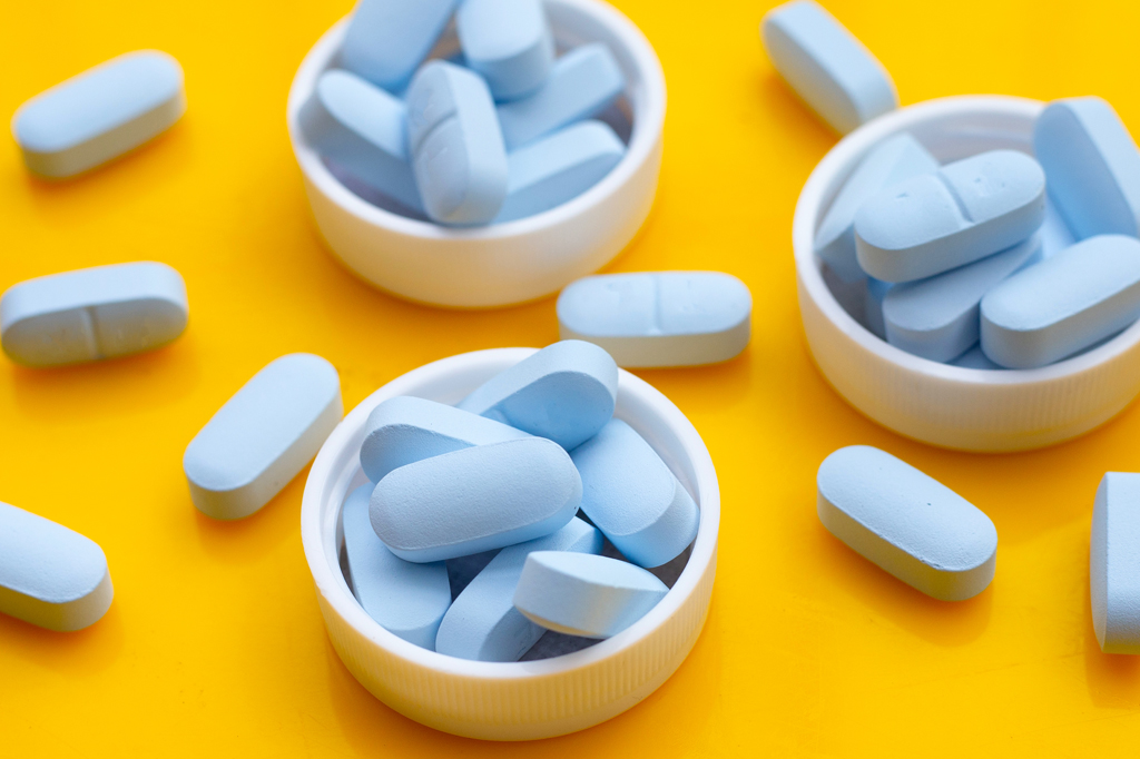 "Remédio anti-HIV reduz risco de Alzheimer". Não é bem assim...